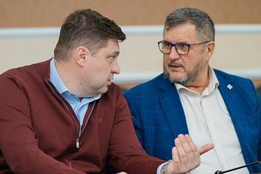Дата заседания Законодательного Собрания изменена